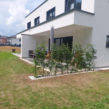 Pr Apartment Lenzing Exterior foto
